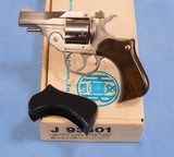 ** SOLD ** Harrington & Richardson Model 935 Revolver in .38 S&W Caliber **Box & Papers - Cool Top Break - 2 Sets of Grips** - 1 of 15