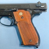 Smith & Wesson Model 39-2 Semi Auto Pistol in 9mm **Minty - 1st Gen Semi Auto** - 19 of 22
