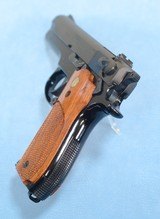 Smith & Wesson Model 39-2 Semi Auto Pistol in 9mm **Minty - 1st Gen Semi Auto** - 6 of 22