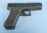 ** SOLD ** Glock G45 Semi Auto Pistol in 9mm **Very Clean - 3 Magazines** - 2 of 19