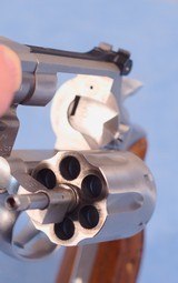 ***SOLD***Smith & Wesson Model 66-3 Stainless Steel Revolver in .357 Magnum **Mfg 1993 - 2.5