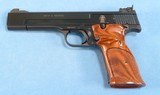 ** SOLD ** Smith & Wesson Model 41 Semi Auto Target Pistol in .22 LR **Mfg 1993 - Classic Target Pistol - Box and Papers - 2 Magazines** - 3 of 24