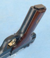 Browning Buckmark Target Pistol in .22 Long Rifle **Box and 2 Mags** - 12 of 20