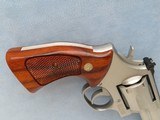 ** SOLD ** Smith & Wesson Model 686 Distinguished Combat Magnum, Cal. .357 Magnum, 1985 Vintage - 6 of 9