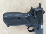 Browning Hi-Power, Cal. 9mm, 1995 Vintage, As New with Box - 7 of 12