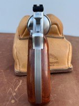 Seldom seen Smith & Wesson 629-1 snub Beautiful factory grips - 5 of 12