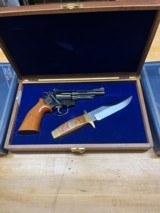 1973 Smith & Wesson model 19-3 Texas Ranger 150th anniversary cased and boxed revolver and knife set - 4 of 8