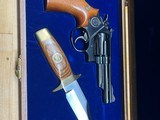 1973 Smith & Wesson model 19-3 Texas Ranger 150th anniversary cased and boxed revolver and knife set - 6 of 8