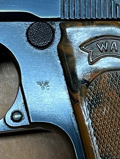 Scarce Fine 1939 Walther Police Eagle C PPK pistol. G.I. Bring Back NO import stamp