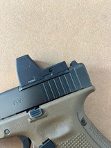 Hard to find Glock 47 MOS Trijicon Streamlight onboard - 3 of 8