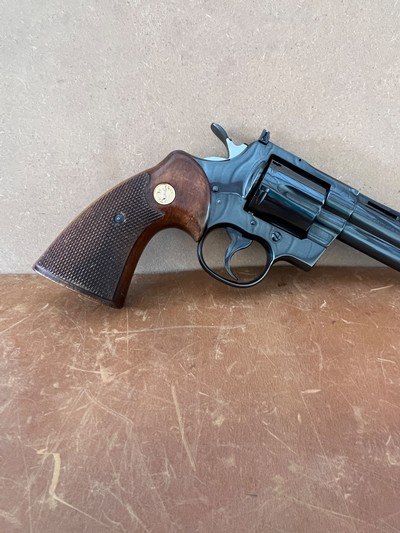 Minty 1967 4” Colt Python Royal Blue - Image 1 of 15