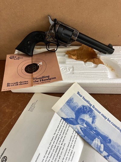 Minty early 3rd generation Colt SAA 5-1/2 in box - Image 1 of 15