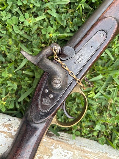 Tower two band artillery musketoon dated 1862 with bayonet lug. - Image 2 of 10