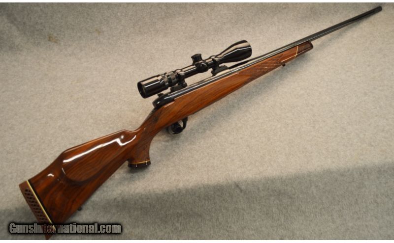 Weatherby Mark V 300 WBY MAG. Left hand Rifle.