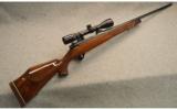 Weatherby Mark V 300 WBY MAG. Left hand Rifle. - 1 of 9