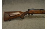 Weatherby ~ Mark V ~ .25-06 Remington - 2 of 12