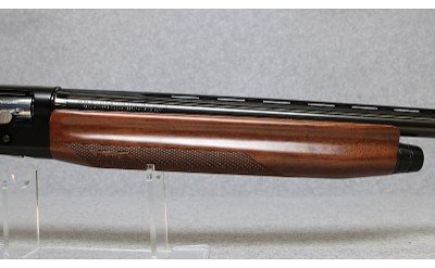 Benelli ~ Montefeltro ~ 12 Gauge - Image 4 of 10