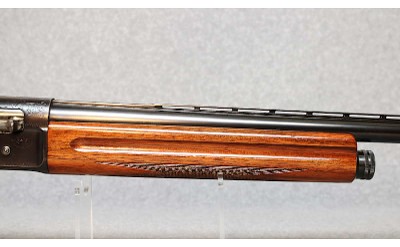 Browning ~ Light Twelve ~ 12 Gauge - Image 4 of 10