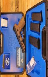 NEW IN BOX FN 5.7 x28 fde$1,000.00 - 1 of 2