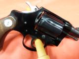 Colt Cobra .38, 2