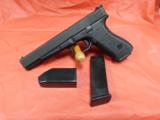 Glock 17L Generation 2 - As New - 4 of 14
