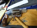 Smith & Wesson Model 40 - 2 of 12