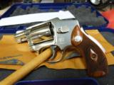 Smith & Wesson Model 40 - 6 of 12
