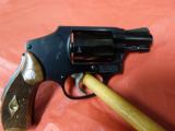 Smith & Wesson Model 40 - 4 of 6