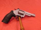 Smith and Wesson 66-8 Combat Magnum - 7 of 18