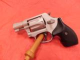 Smith and Wesson 317 Air Light - 5 of 15