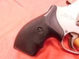 Smith and Wesson 317 Air Light - 4 of 15