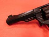 Smith and Wesson 327 TRR8 - 2 of 19
