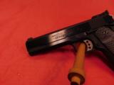 Colt Special Combat Government 1911 Series 80 - 2 of 18