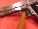 Colt Government Model 1911 - 5 of 17