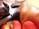 Smith and Wesson 17-K22 - 7 of 19