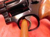 Smith and Wesson 17-K22 - 6 of 19