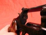 Smith and Wesson 19 Combat Magnum - 19 of 22