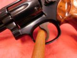 Smith and Wesson 19 Combat Magnum - 5 of 22