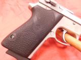 Smith and Wesson 3913 - 13 of 17
