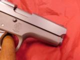 Smith and Wesson 3913 - 10 of 17