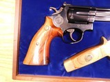 Smith and wesson 19 Texas Ranger commemrative - 4 of 13