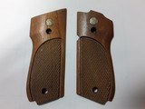 SMITH & WESSON 39/52/439 WOOD GRIPS - 1 of 3