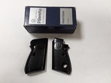 BERETTA M-70 ORIGINAL FACTORY GRIPS - 1 of 4