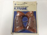 SMITH & WESSON ROSEWOOD TARGET STOCKS K-FRAME NOS FACTORY CARDED - 1 of 4