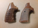 HERRETT GRIPS FOR SMITH & WESSON K-FRAME SQUARE BUTT - 6 of 6