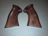 SMITH & WESSON N-FRAME ROSEWOOD TARGET GRIPS W/SCREW - 2 of 4