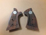 SMITH & WESSON K-FRAME SQUARE BUTT TARGET GRIPS - 2 of 6