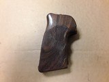 FUZZY FARRANT GRIPS FOR S&W K-FRAME SQUARE BUTT - 2 of 5