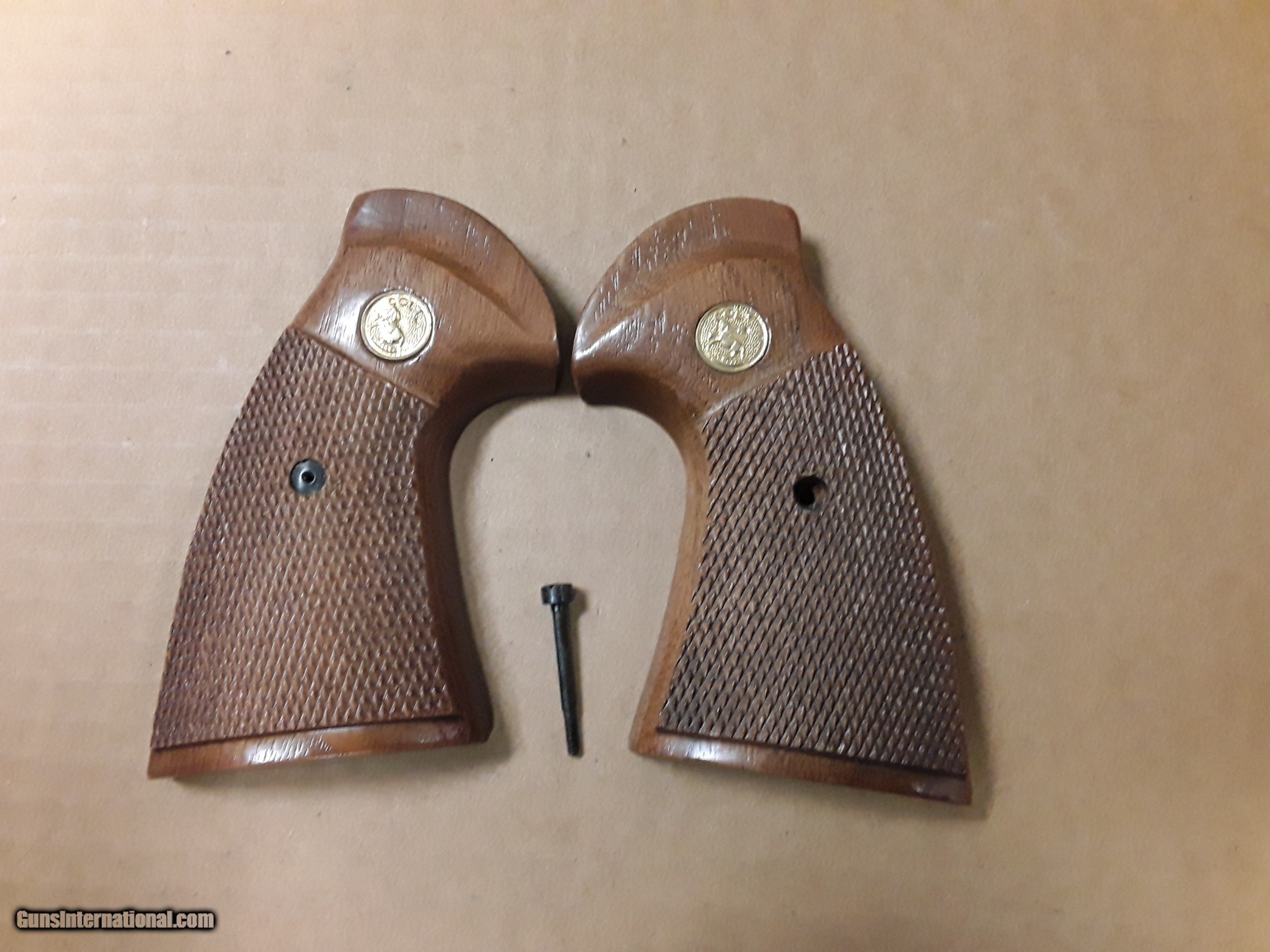 Colt Python Grips 0816