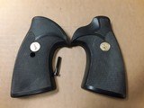 COLT PYTHON PACHMAYR RUBBER GRIPS - 1 of 3